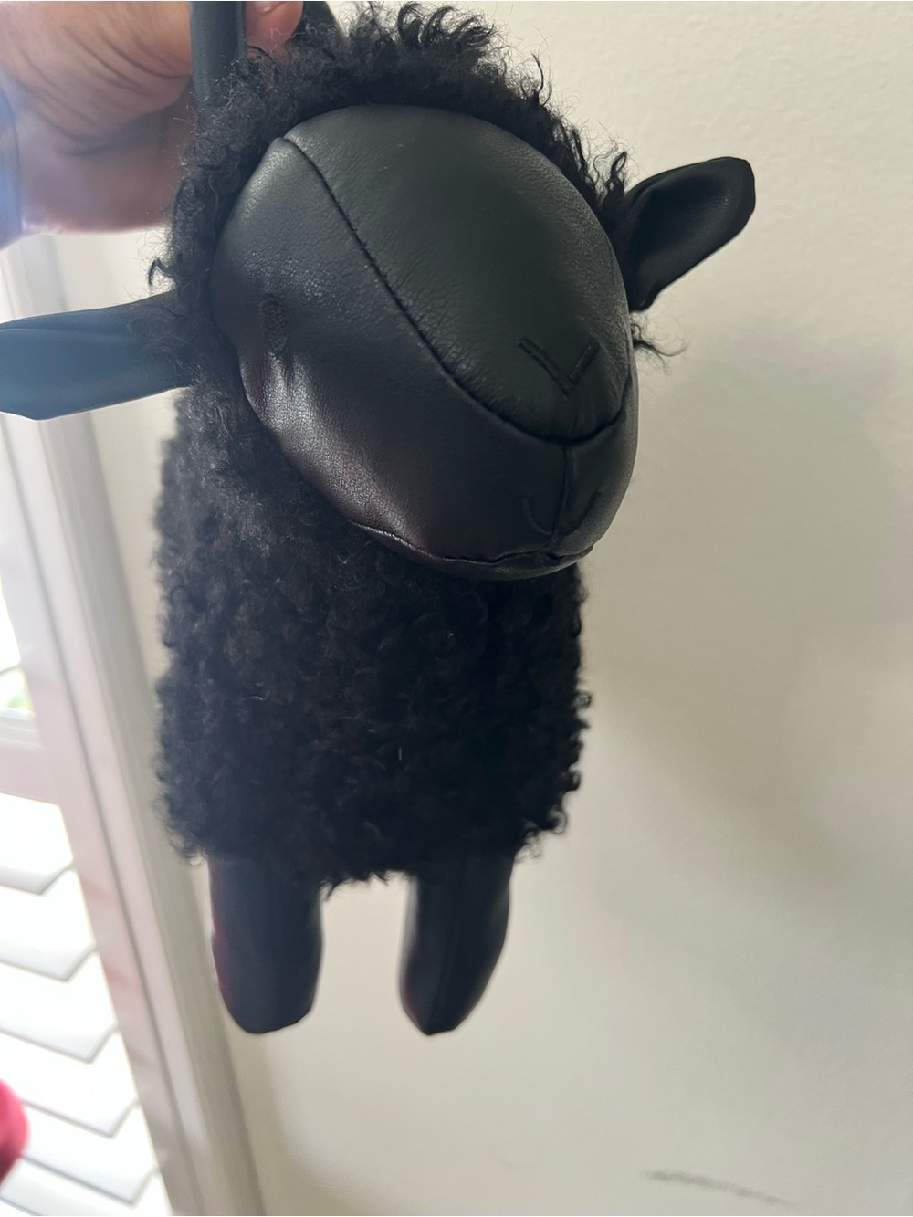 Black Shearling Sheep Bag NWT - Picture 2 of 7